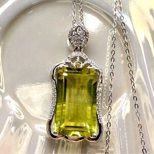 NLQ1 15CT Baguette Cut Natural LEMON Quartz Pendant Rhodium Sterling Silver S925